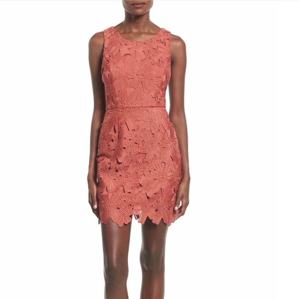 ASTR The Label | Textured Floral Body-Con Dress